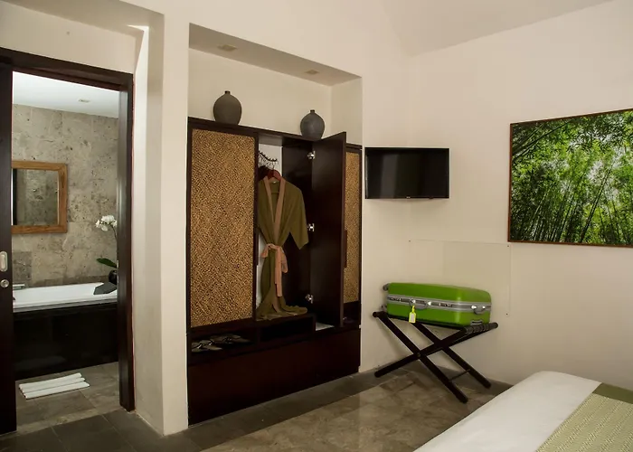 Air Bali Boutique And 4* Petitenget (Seminyak)