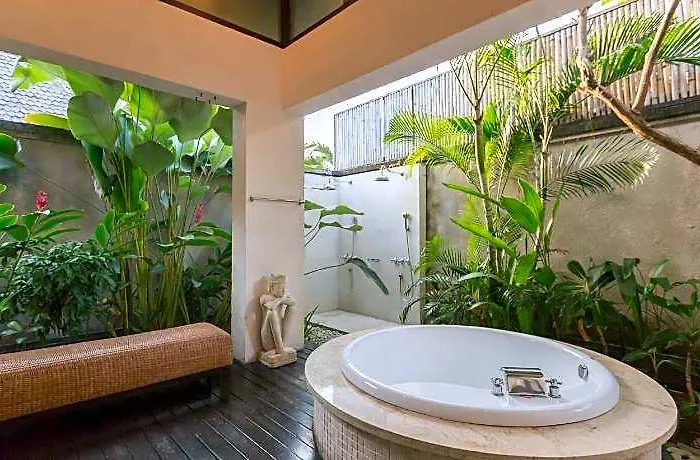 Air Bali Boutique And Petitenget (Seminyak)