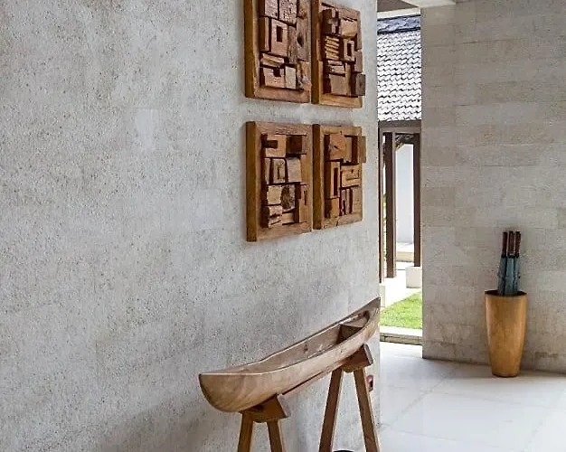Air Bali Boutique And Petitenget (Seminyak)